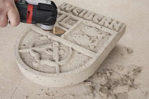 Râpe fine « PRO » à concrétion de carbure de tungstène, empreinte universelle, résidus de mortier