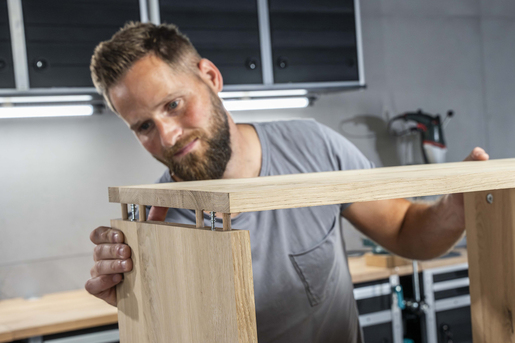Ferrures excentriques pour meubles